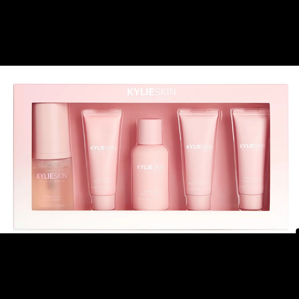 Kylie Skin Care Set